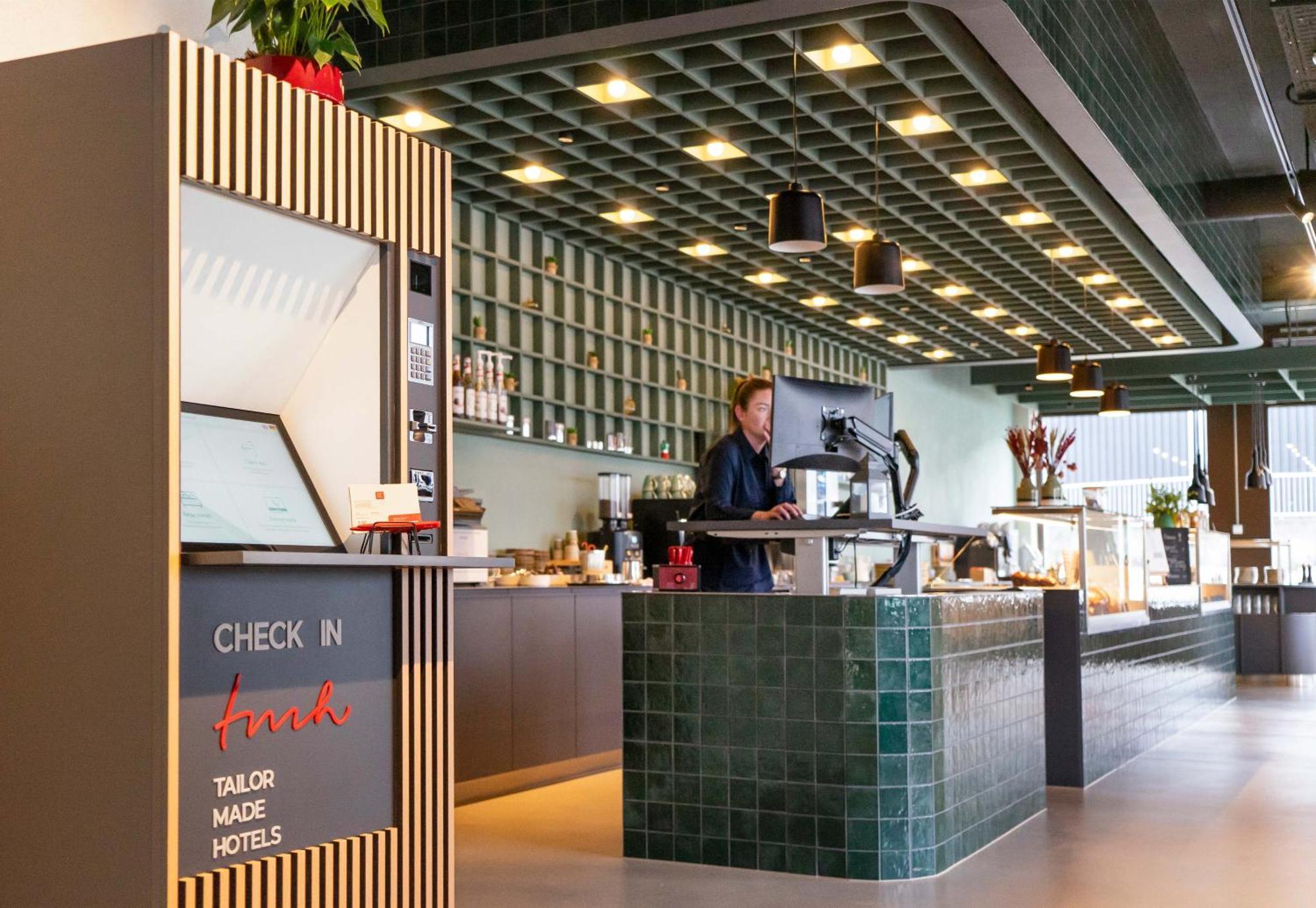 Tailormade Hotel Bab Bachenbuelach Bachenbulach Bagian luar foto